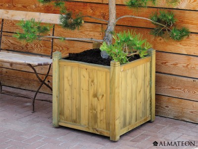 Bacs à fleurs en bois