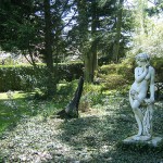 Statue-dans-le-jardin-almateon