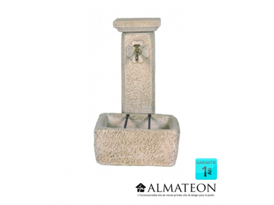 Fontaine colonne carrée ancienne ton vieilli 62 x 58 x 93 cm avec robinet